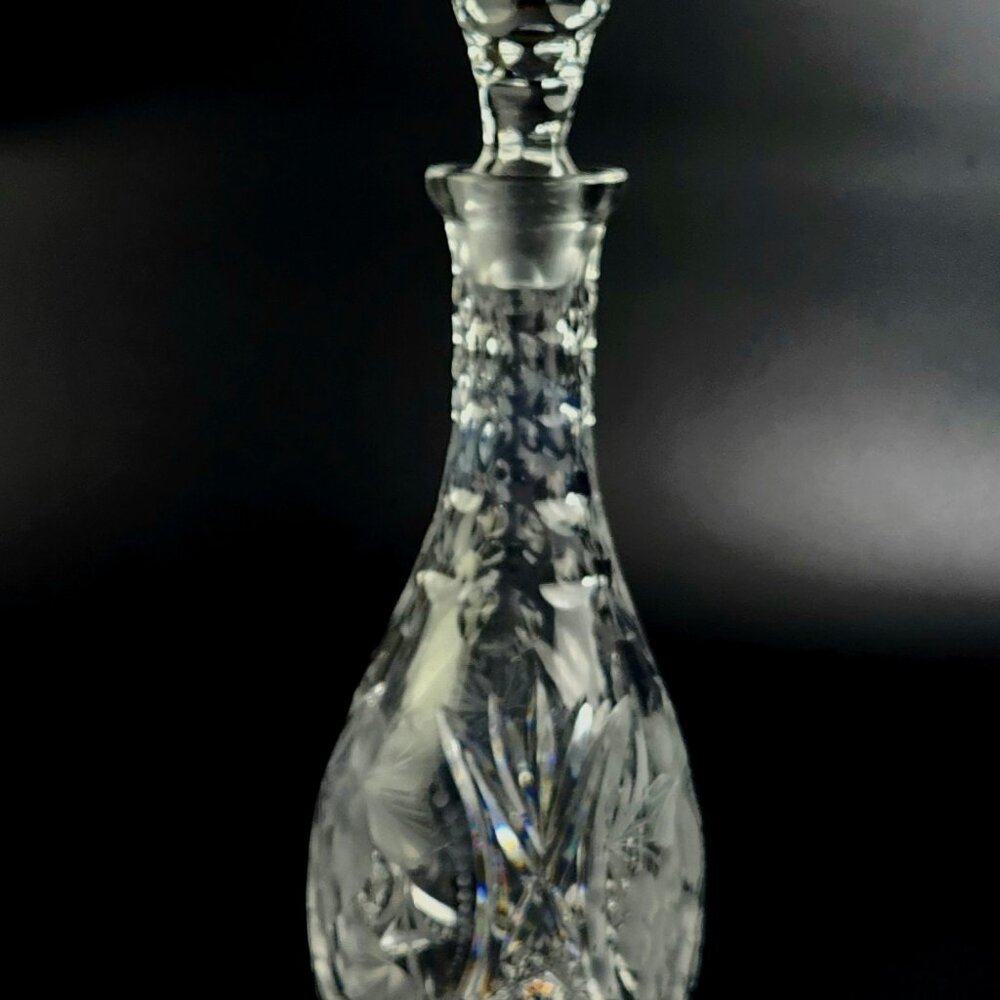 Vintage  - Crystal Wine Decanter & Stopper - Resembles Nachtmann Traube - 15"